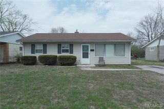 19 Leonard Drive, East St Louis, IL 62206