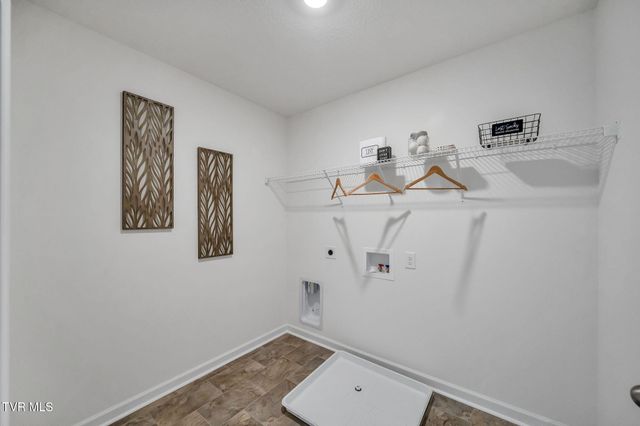 229 Artist Avenue, Johnson City, TN 37615