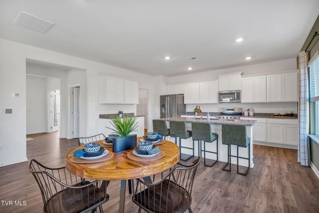 229 Artist Avenue, Johnson City, TN 37615