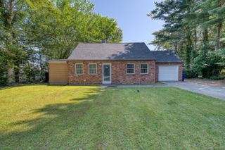 440 Chestnut Hill Avenue, Waterbury, CT 06704