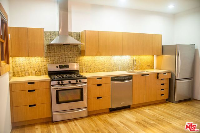 8 Brooks Avenue 10, Venice, CA 90291