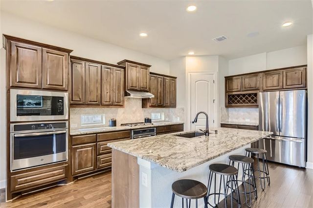 269 Pink Granite BLVD, Dripping Springs, TX 78620