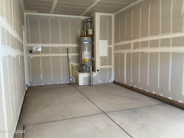 258 Green Lane, Dayton, NV 89403