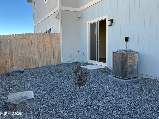 258 Green Lane, Dayton, NV 89403