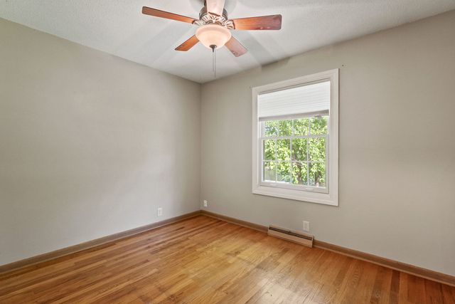 1817 Fairmeadows Drive, Bettendorf, IA 52722