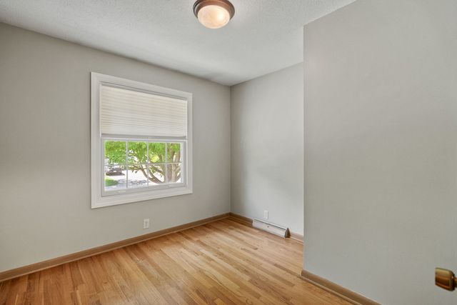 1817 Fairmeadows Drive, Bettendorf, IA 52722