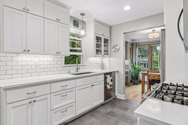 1375 Wellesley Avenue, Saint Paul, MN 55105