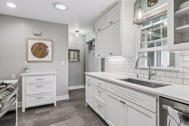 1375 Wellesley Avenue, Saint Paul, MN 55105