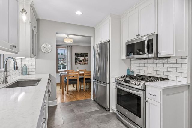 1375 Wellesley Avenue, Saint Paul, MN 55105