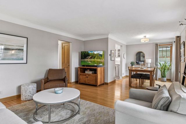 1375 Wellesley Avenue, Saint Paul, MN 55105