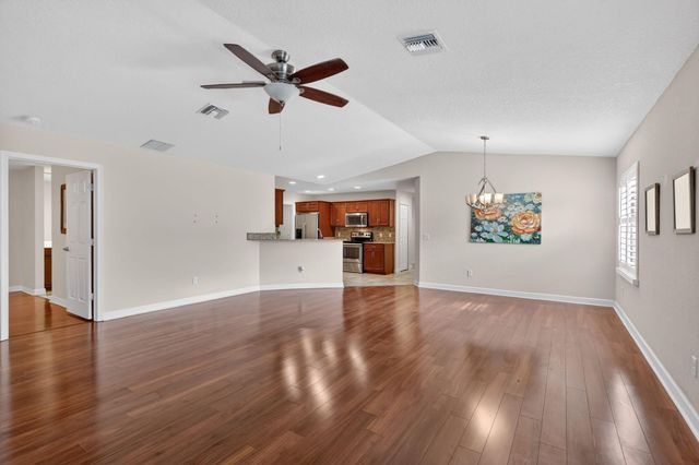 5 Flamenco Way, Port St. Lucie, Port St Lucie, FL 34952