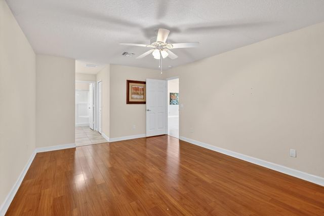 5 Flamenco Way, Port St. Lucie, Port St Lucie, FL 34952