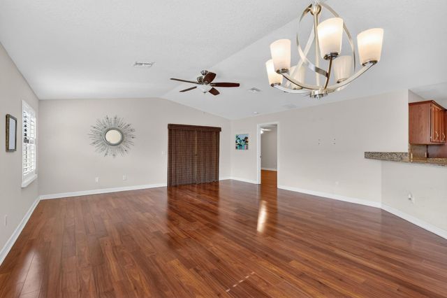 5 Flamenco Way, Port St. Lucie, Port St Lucie, FL 34952