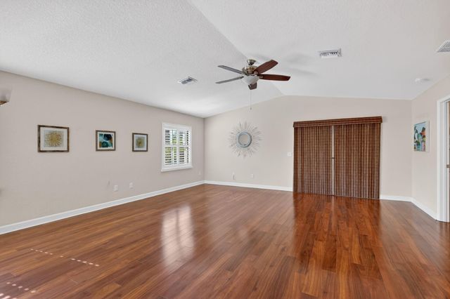 5 Flamenco Way, Port St. Lucie, Port St Lucie, FL 34952