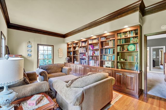4019 Taylorsville Rd, Taylorsville, KY 40071
