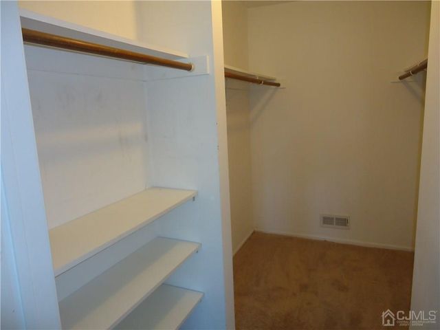 313 Wimbeldon Court, North Brunswick, NJ 08902