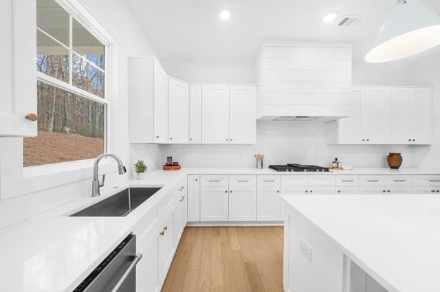 164 Aspen Hall Drive, Canton, GA 30115