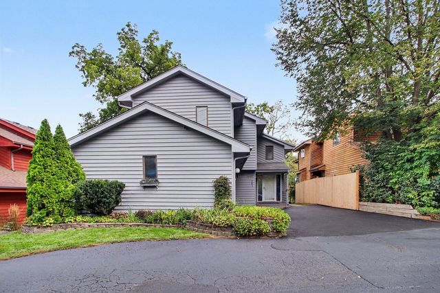 26469 N Il Route 83, Mundelein, IL 60060