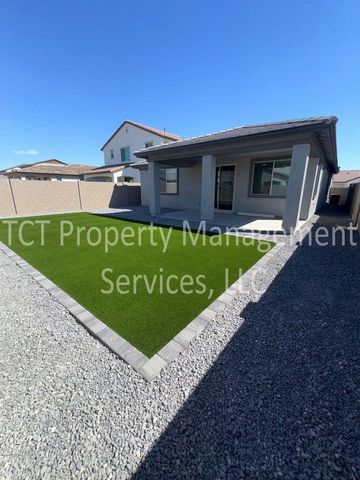 808 W Sparrow Drive, San Tan Valley, AZ 85140