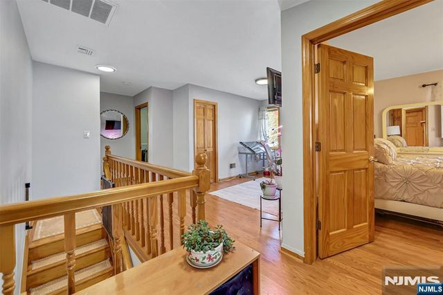 123 Sussex Road, Bergenfield, NJ 07621