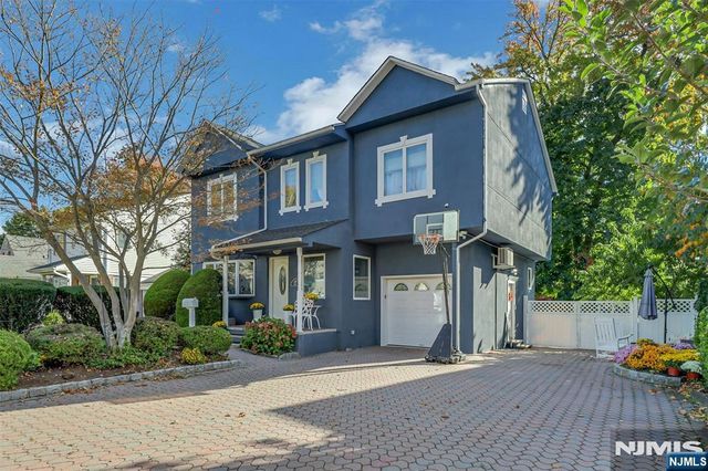 123 Sussex Road, Bergenfield, NJ 07621