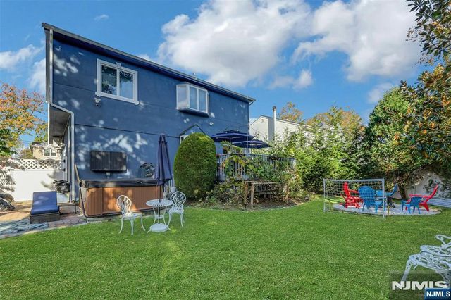 123 Sussex Road, Bergenfield, NJ 07621
