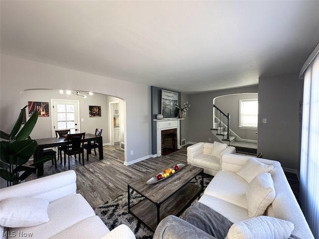 1073 Argonne Road, South Euclid, OH 44121