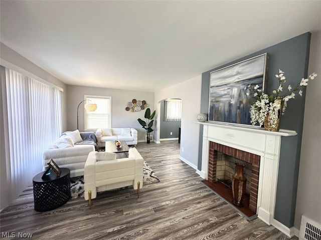 1073 Argonne Road, South Euclid, OH 44121