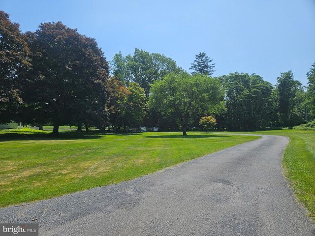 112 PLEASANT GROVE RD, Long Valley, NJ 07853