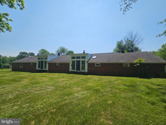 112 PLEASANT GROVE RD, Long Valley, NJ 07853