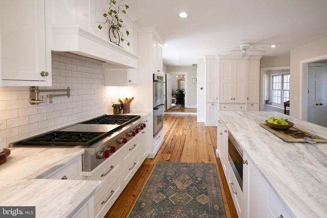 112 PLEASANT GROVE RD, Long Valley, NJ 07853