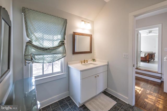 112 PLEASANT GROVE RD, Long Valley, NJ 07853