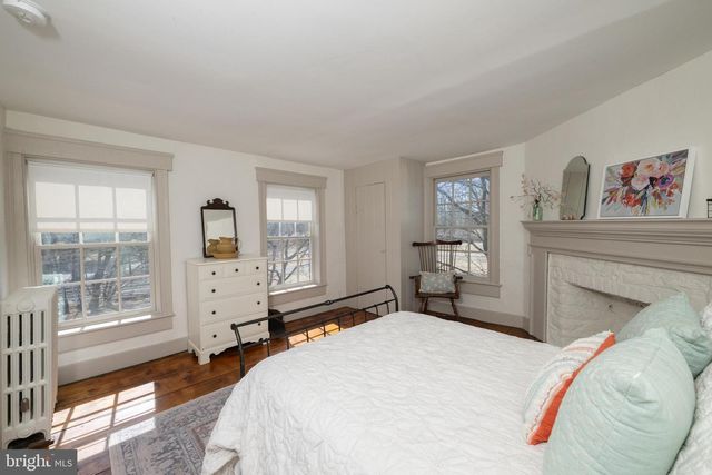 112 PLEASANT GROVE RD, Long Valley, NJ 07853