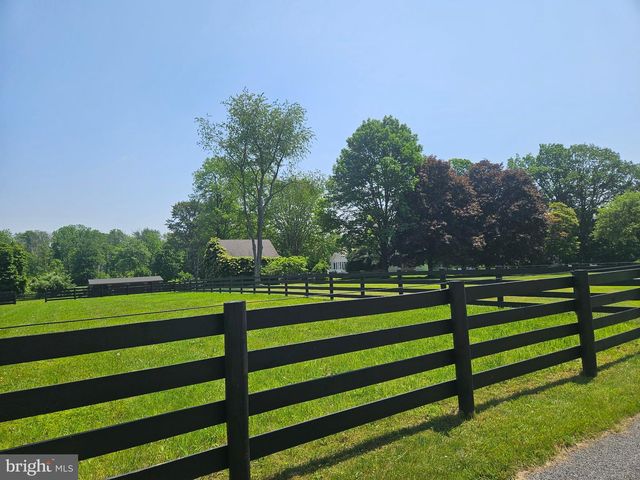 112 PLEASANT GROVE RD, Long Valley, NJ 07853