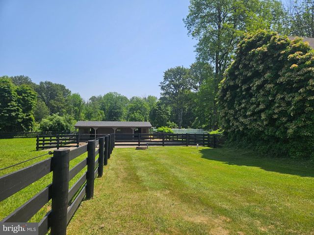 112 PLEASANT GROVE RD, Long Valley, NJ 07853