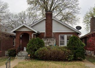 5728 Holly Hills Avenue, St Louis, MO 63109