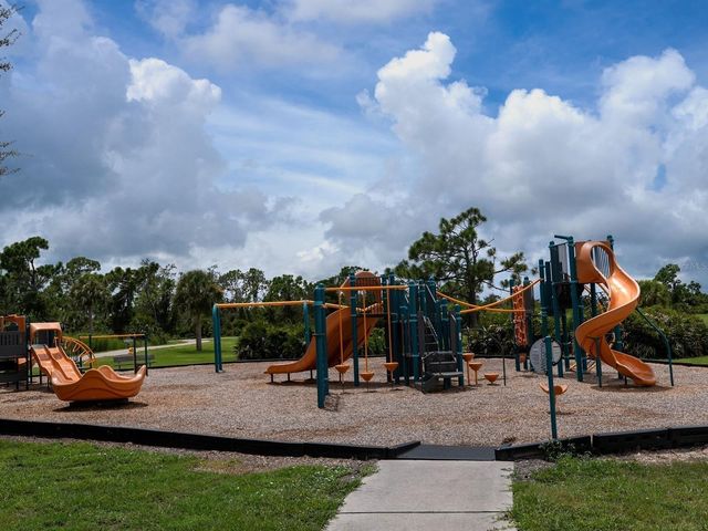 104 ARROW LANE, Rotonda West, FL 33947