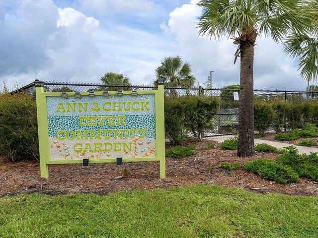 104 ARROW LANE, Rotonda West, FL 33947