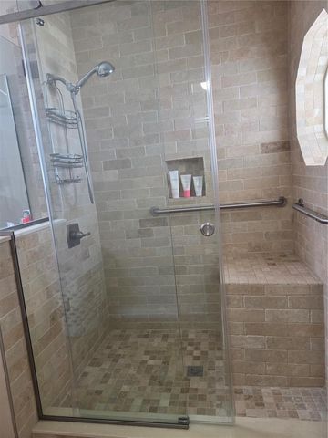 2215 KINGSCREST CIRCLE, Apopka, FL 32712