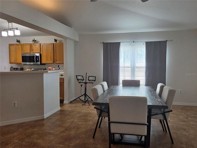 2215 KINGSCREST CIRCLE, Apopka, FL 32712