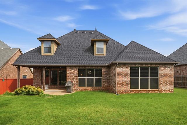 4516 Boulder Bridge Way, Edmond, OK 73034