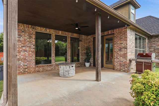 4516 Boulder Bridge Way, Edmond, OK 73034