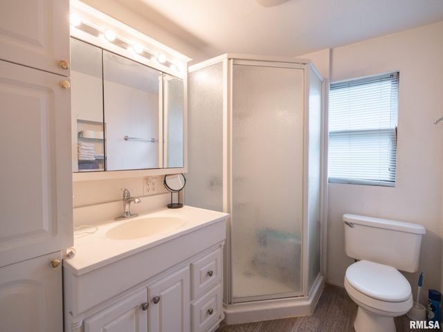 1705 N 12TH Street, Pekin, IL 61554
