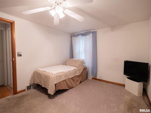 1705 N 12TH Street, Pekin, IL 61554