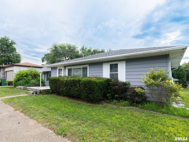 1705 N 12TH Street, Pekin, IL 61554