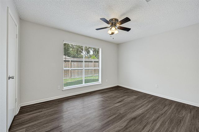 2314 Bright Meadows Drive, Missouri City, TX 77489