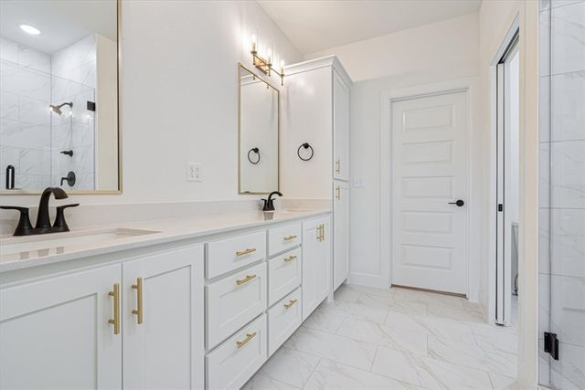 6908 SW Orange Avenue, Bentonville, AR 72713