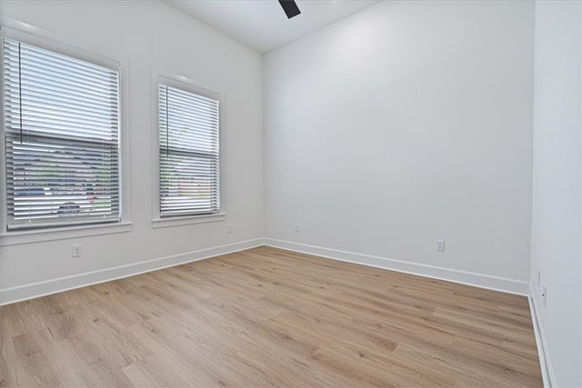6908 SW Orange Avenue, Bentonville, AR 72713