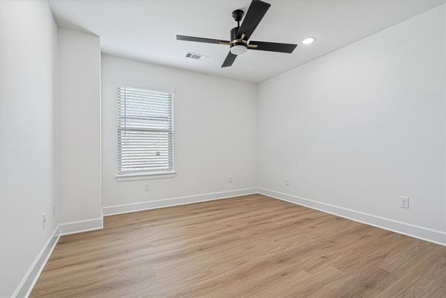 6908 SW Orange Avenue, Bentonville, AR 72713