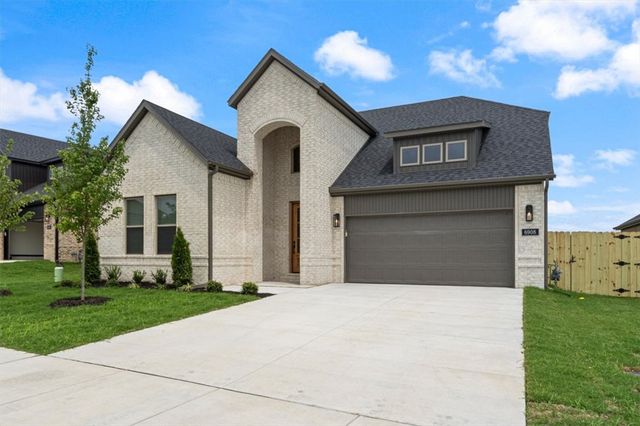 6908 SW Orange Avenue, Bentonville, AR 72713